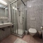 Dusche / WC Dusche / WC Doppelzimmer
